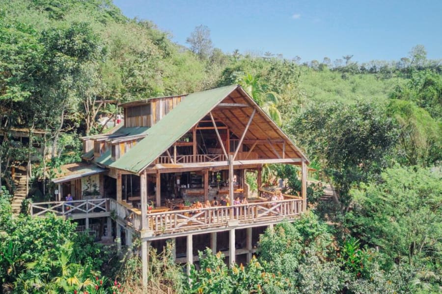 Searching for Low-emission eco-lodging? (Here are some top tips for finding your perfect green stay)