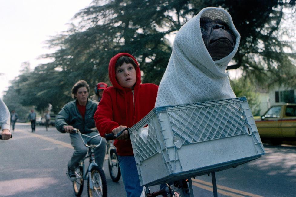 Whats the story of the ET movie bike scene? Learn more about this heartwarming and classic film moment.