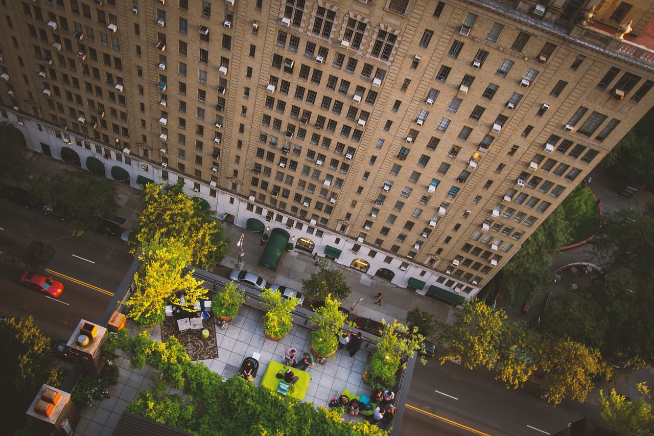 How to plan awesome Sustainable city breaks? Easy tips for your next eco-friendly urban adventure.