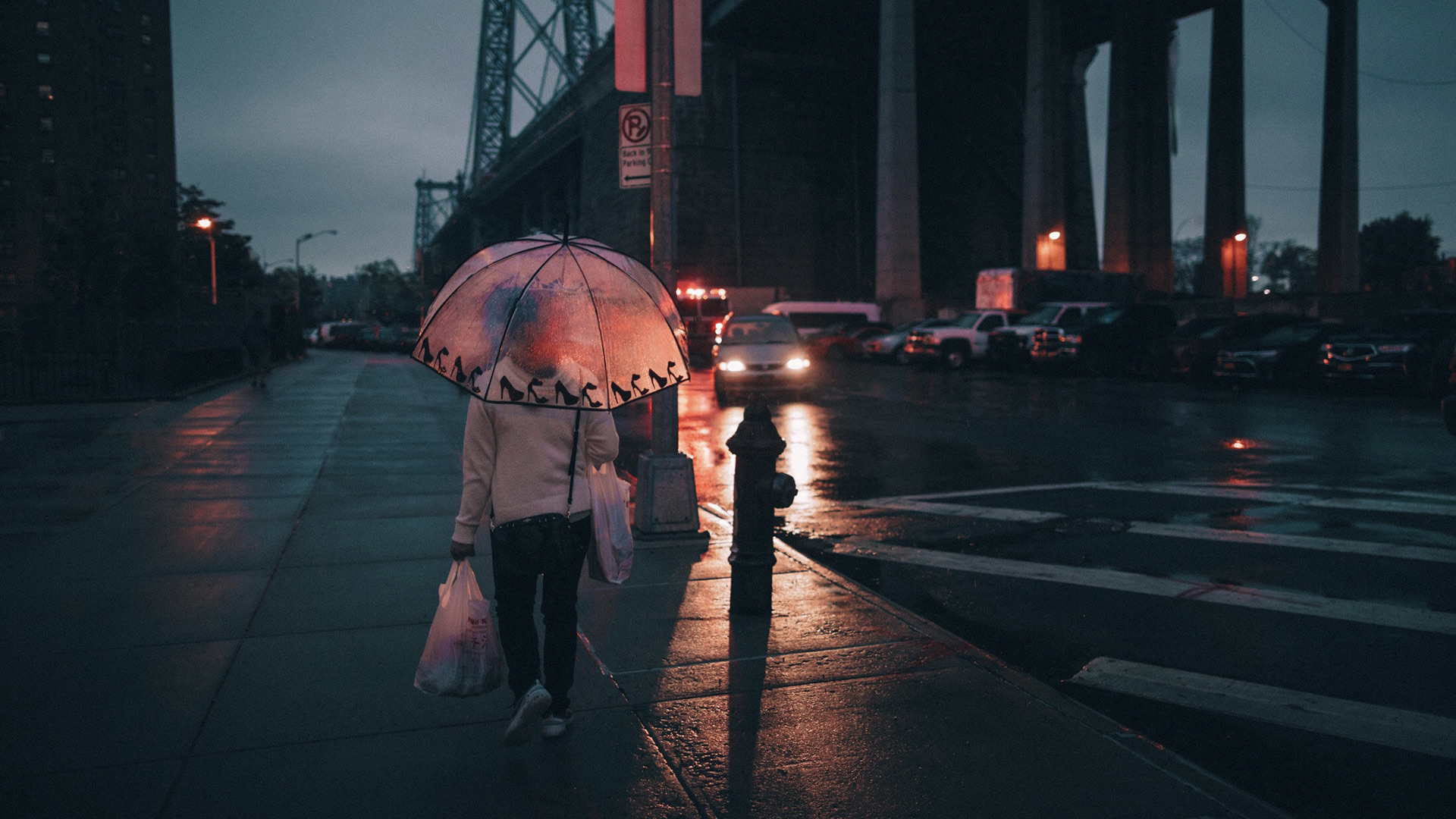 Want to get much better street photography balance in pictures? (Here's how to make your street photos look really great)