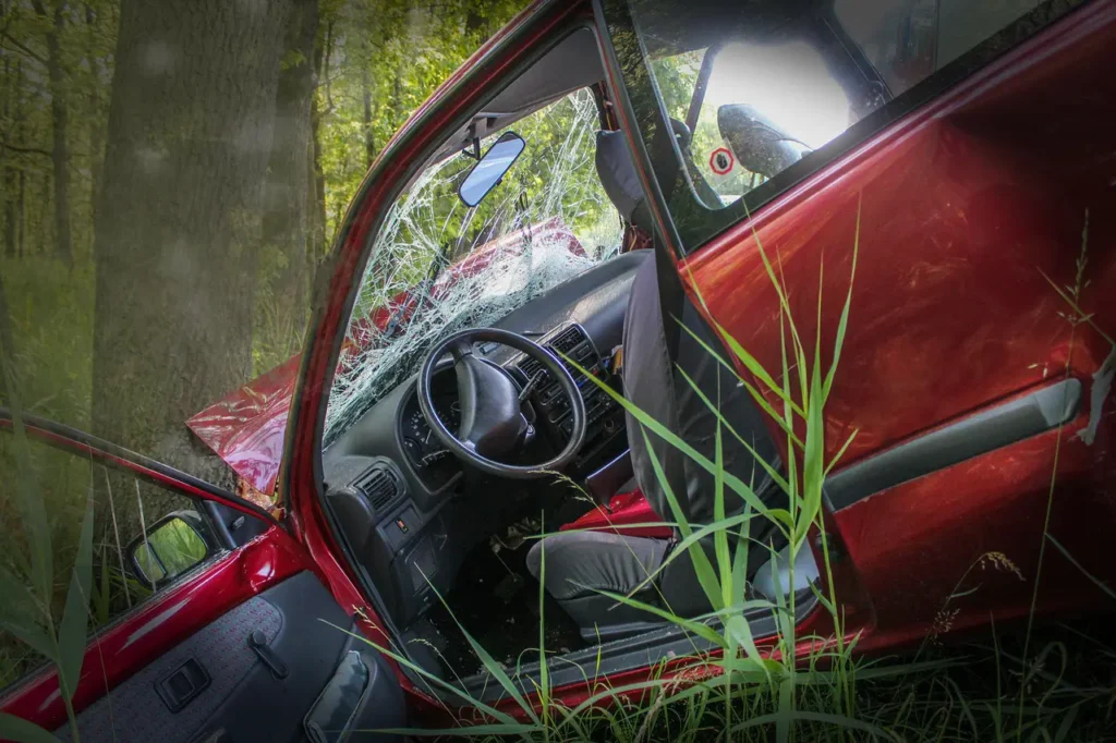 How can I interpret my dream of car wreck? Easy tips for finding out its message.