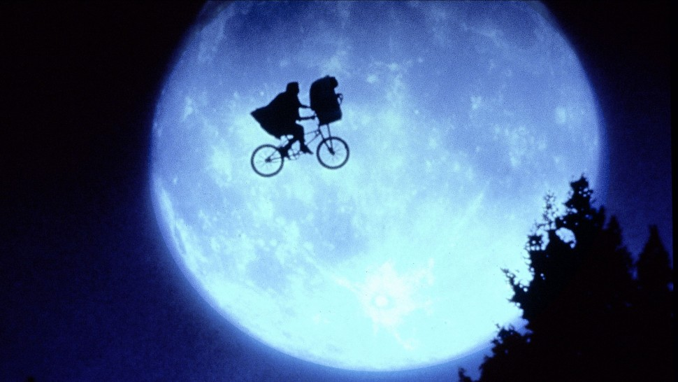 Whats the story of the ET movie bike scene? Learn more about this heartwarming and classic film moment.