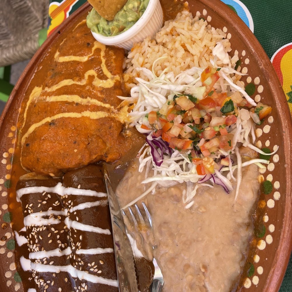 Craving some delicious Marys traditional mexican cuisine? Discover our most popular menu items.