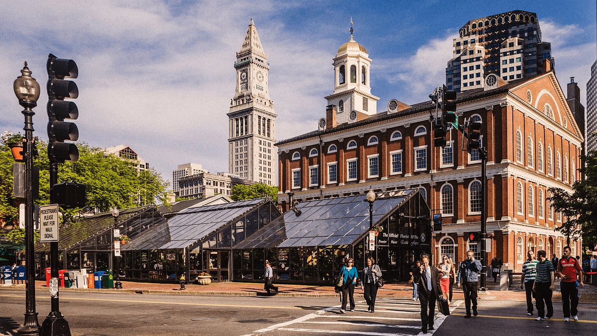 Planning a visit and need Massachusetts tourist spots? Here's a simple guide to famous locations.