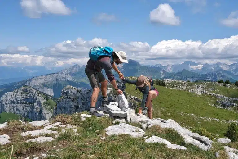 How to find great sustainable hiking experiences (Our easy tips for your next green journey).