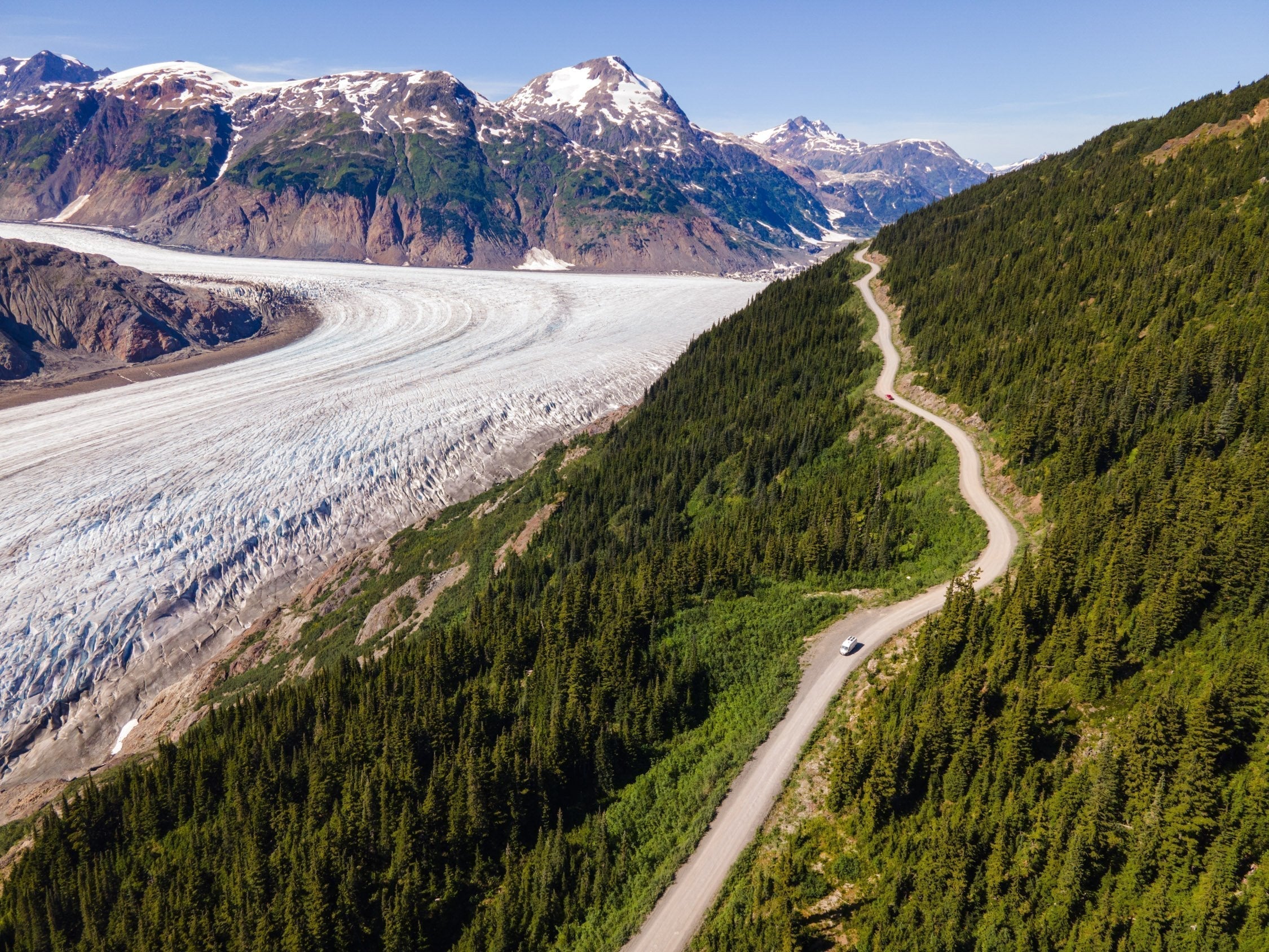 How to avoid health risks when traveling to remote areas? (Top advice for staying well in isolated places).
