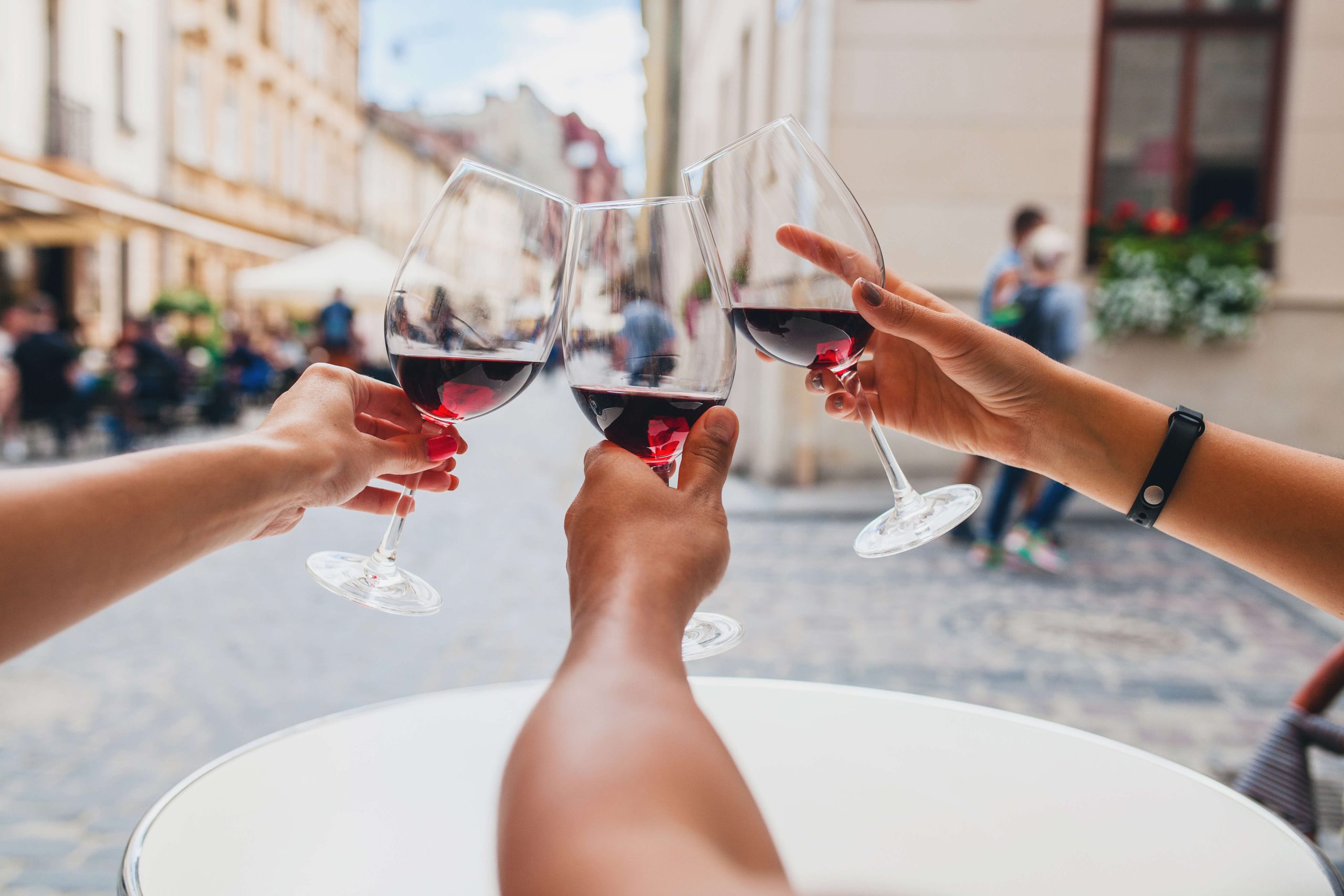 Whats the best way how to enjoy global wine festivals in the Mediterranean? Discover secrets for a perfect celebration.