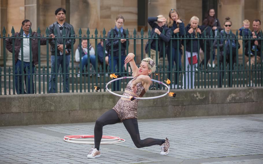 Your Guide to Discover the Best Street Performances at International Festivals (See the Most Exciting Street Acts)