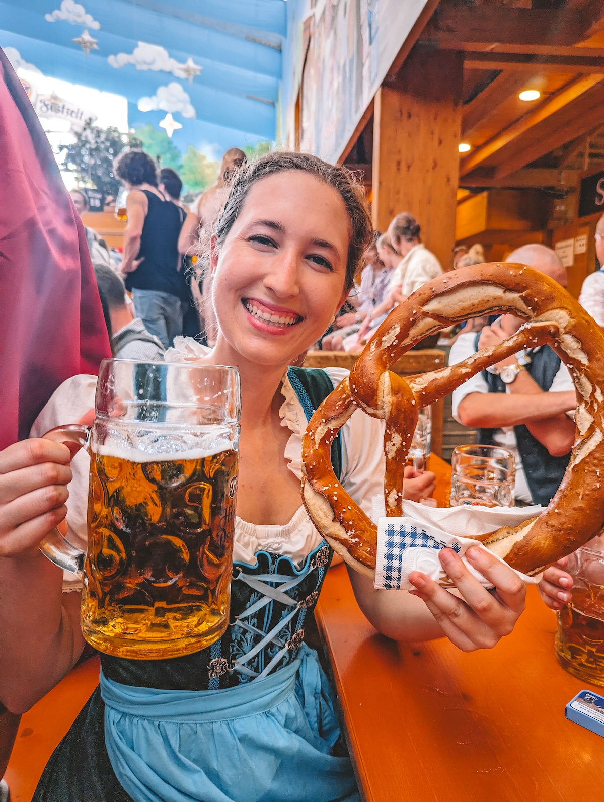 How to participate in Oktoberfest and local celebrations (Top tips for joining the party like a true local)