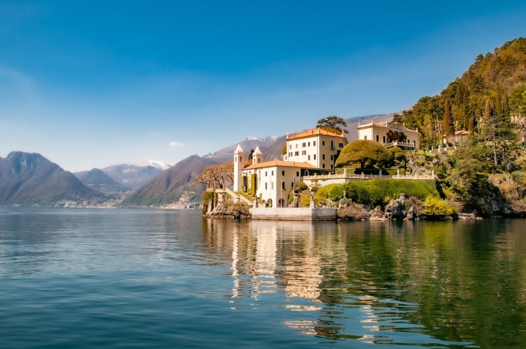Whats and interesting fact about the lakes in italy? Check out this surprising truth that we are sharing today!