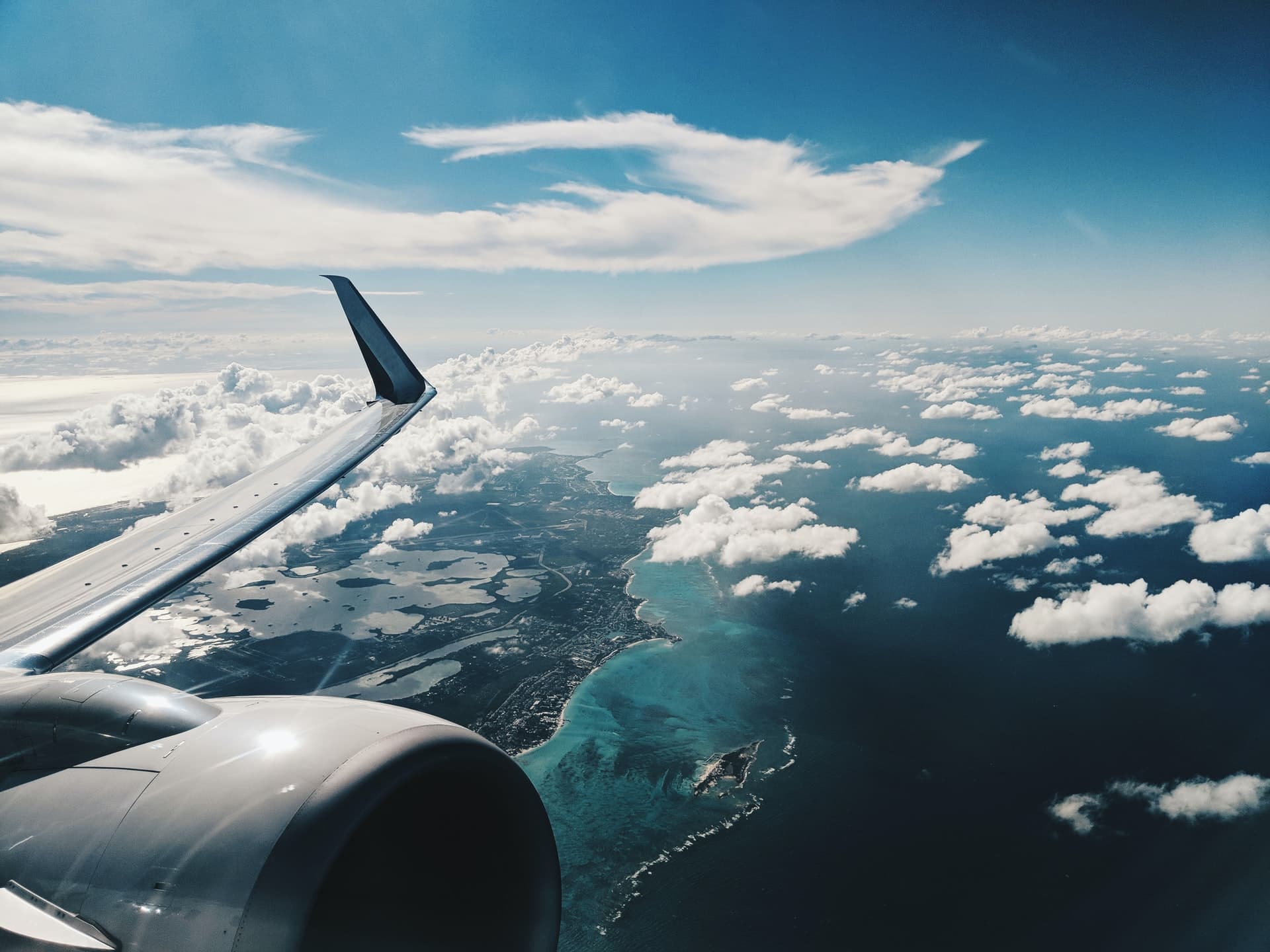 Are there reliable tools for booking flights to major tourist cities at discounts? Yes, learn where to look for them quickly.