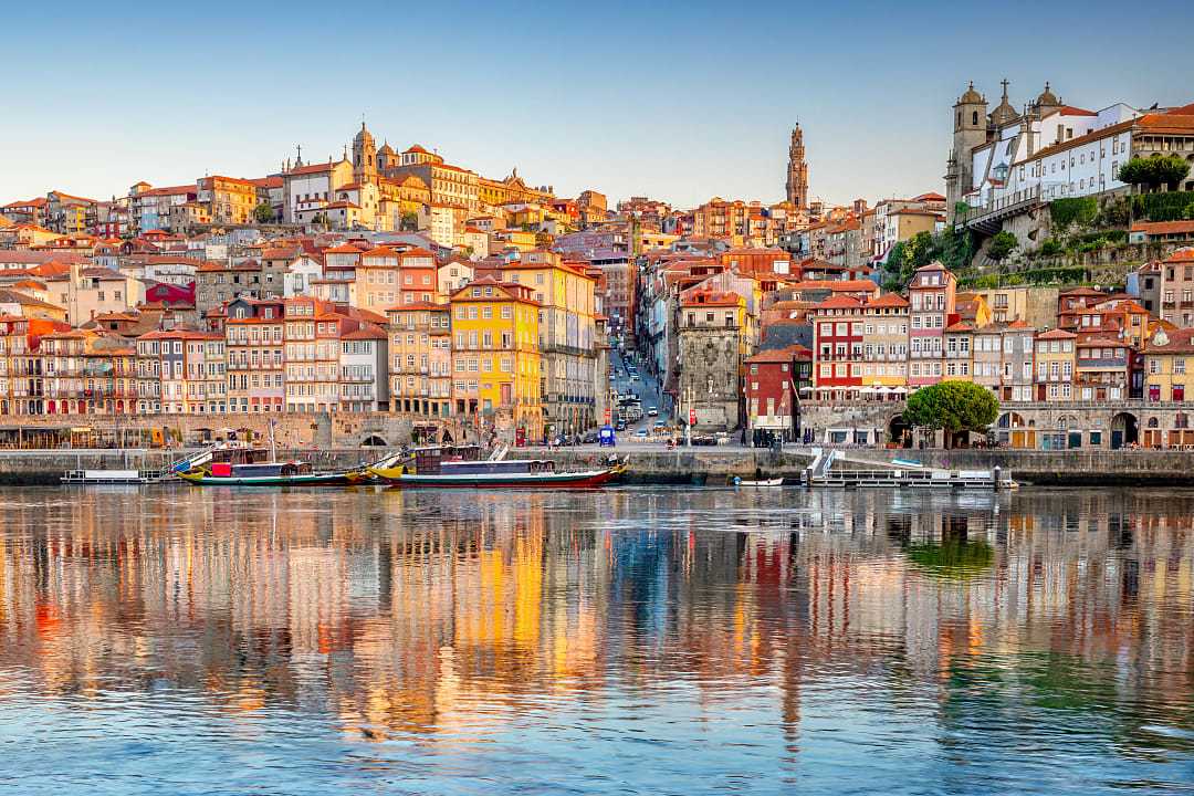Wondering about weather in Portugal Feb? (Here's what to pack and what activities you can do!)