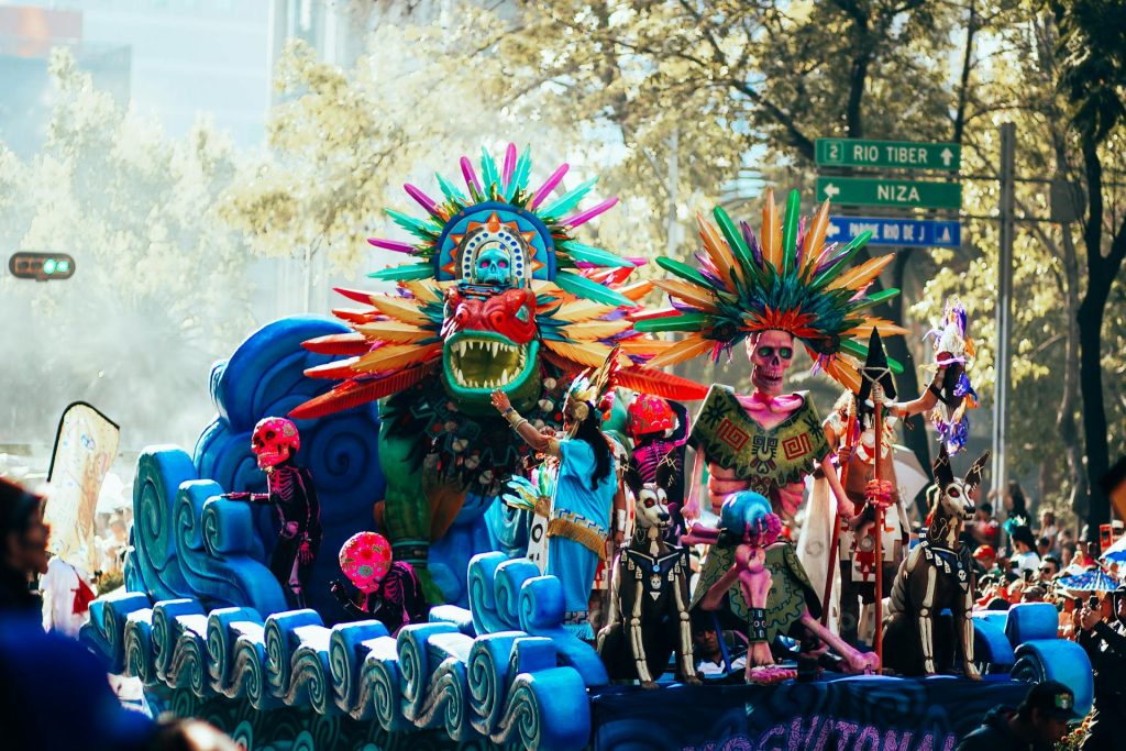 Need ideas on how to enjoy world-famous parades during global festivals? Get the best views and enjoy every moment.