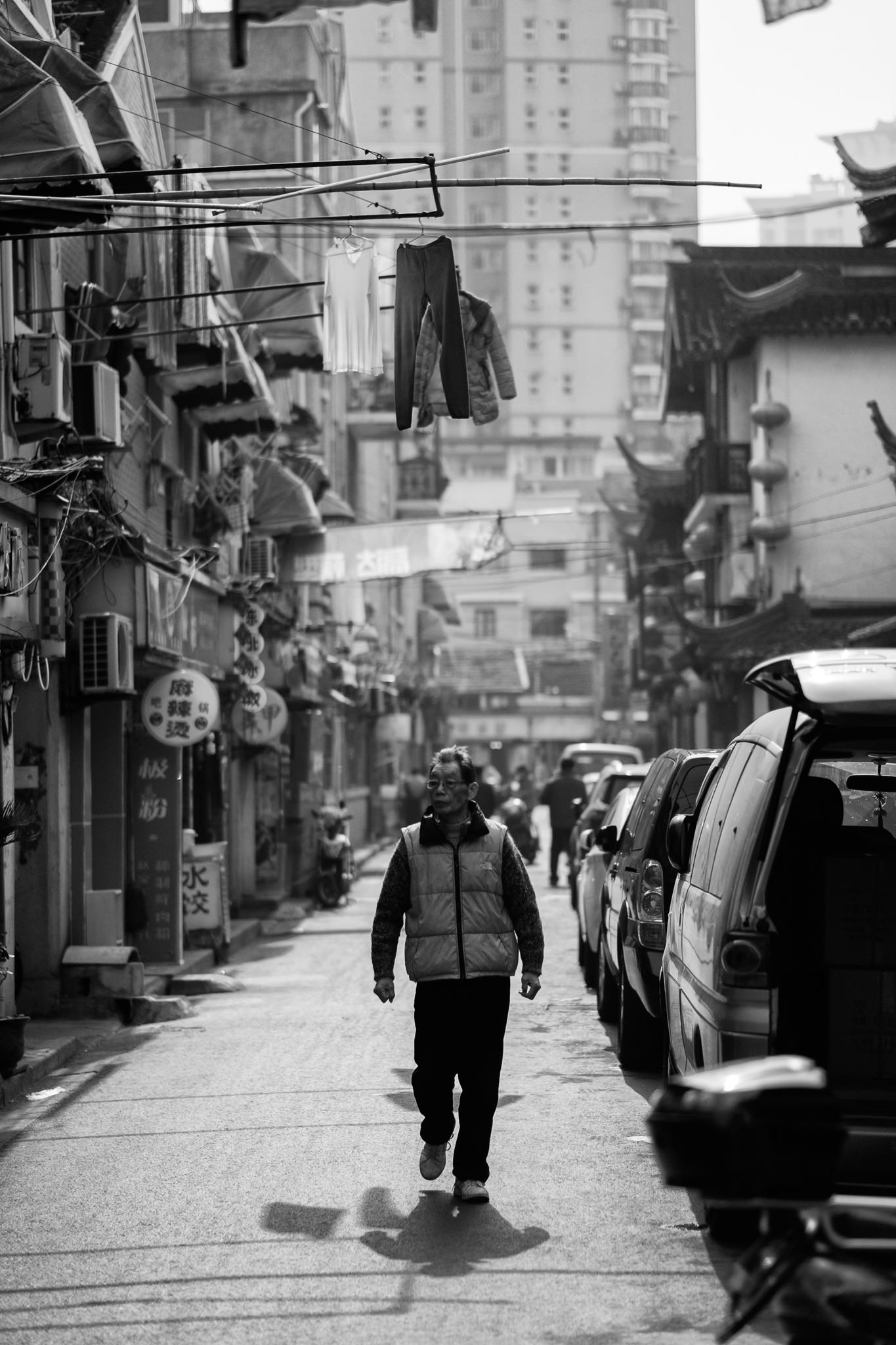 Want amazing street photography wall perspective? Try these simple tips for awesome street photography wall perspective.