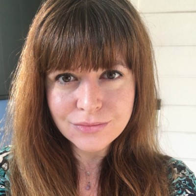 Who is Annalisa Merelli and what does she write about? (Get to know this important journalist better)