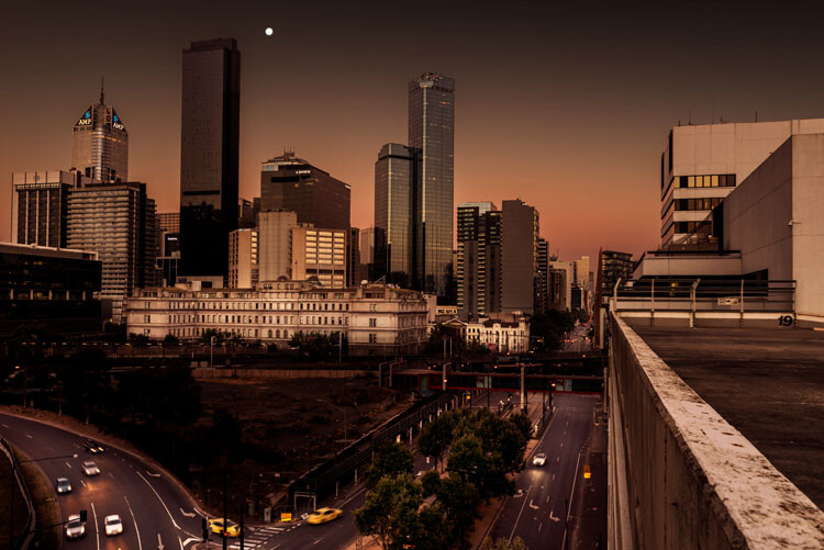 How to explore urban landscapes like a pro? What to look for to truly appreciate city design.