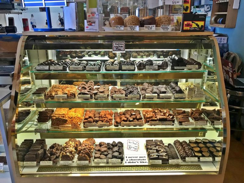 Which California dessert shop is the best? Compare these famous places before you go visit!