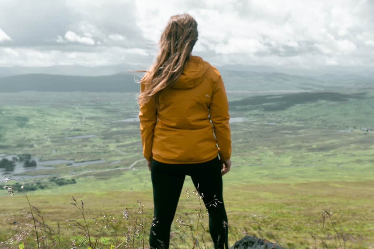 Checking the temperature in Aberdeen Scotland now? See what clothes you will really need!