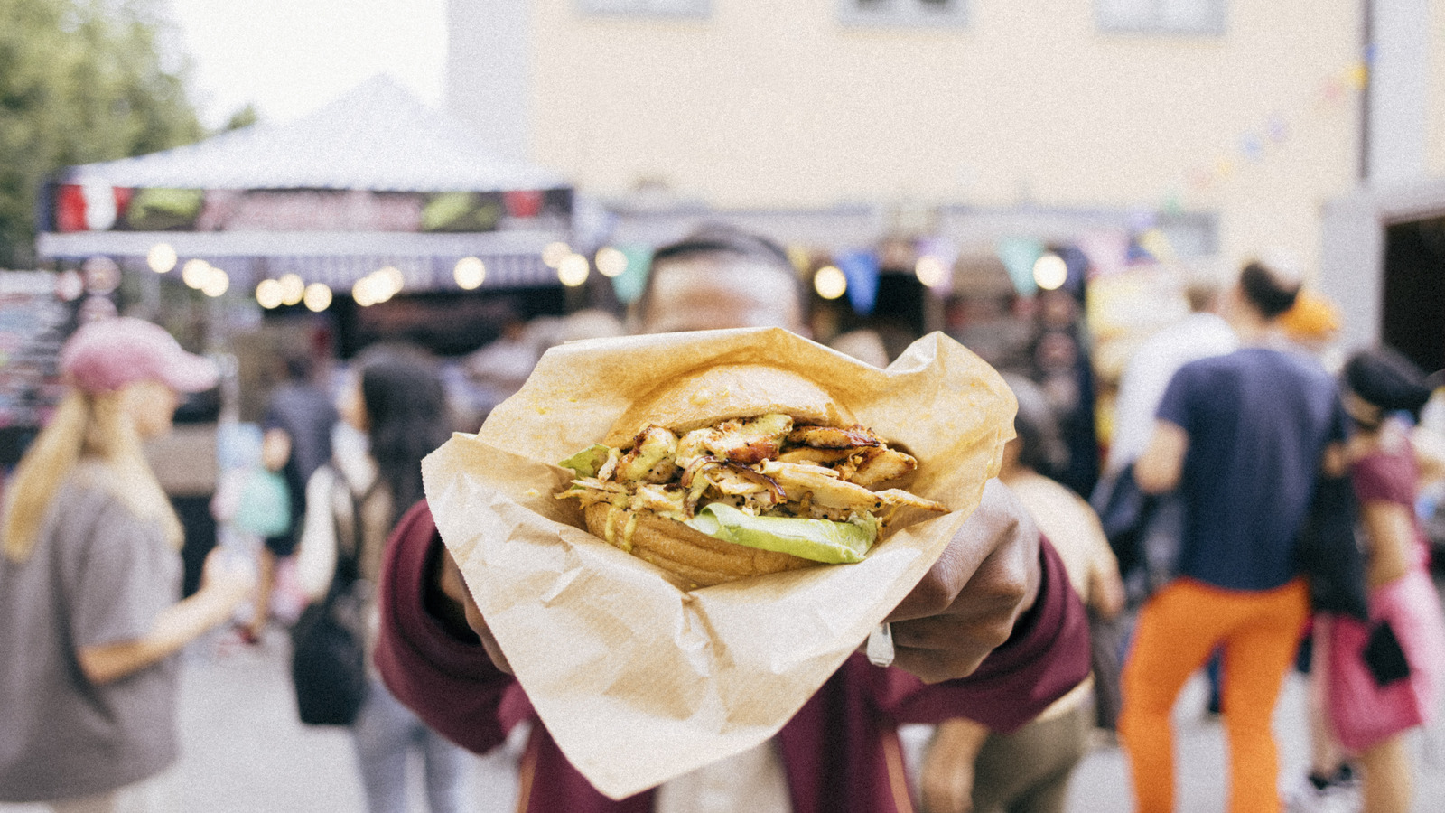 Guide to attending the worlds largest food festivals: Is it worth going? Yes! Have an unforgettable foodie time!