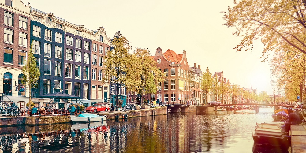 Visiting Amsterdam in Sept? Know the Weather Now