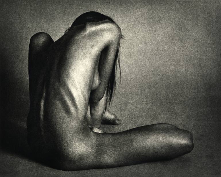 What are some different model nude poses? (Explore these artistic styles for your photography)