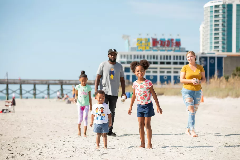How to plan your Chapin Memorial Beach day? We have top advice to make your visit super enjoyable and easy!