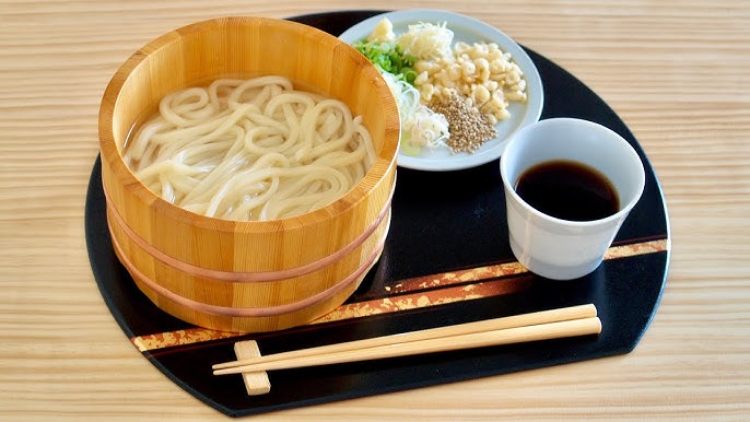 Looking for an easy Kamaage Udon recipe? Make this authentic Japanese dish in just a few simple steps!