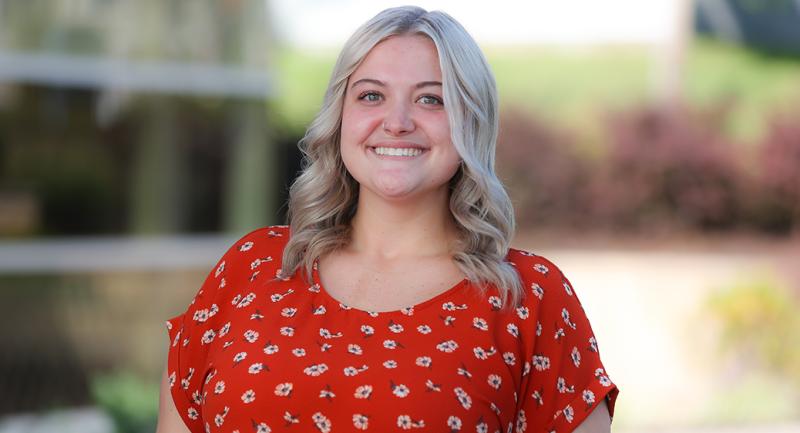 What does Angela Lundberg do? Learn about her professional work and key areas of expertise now.