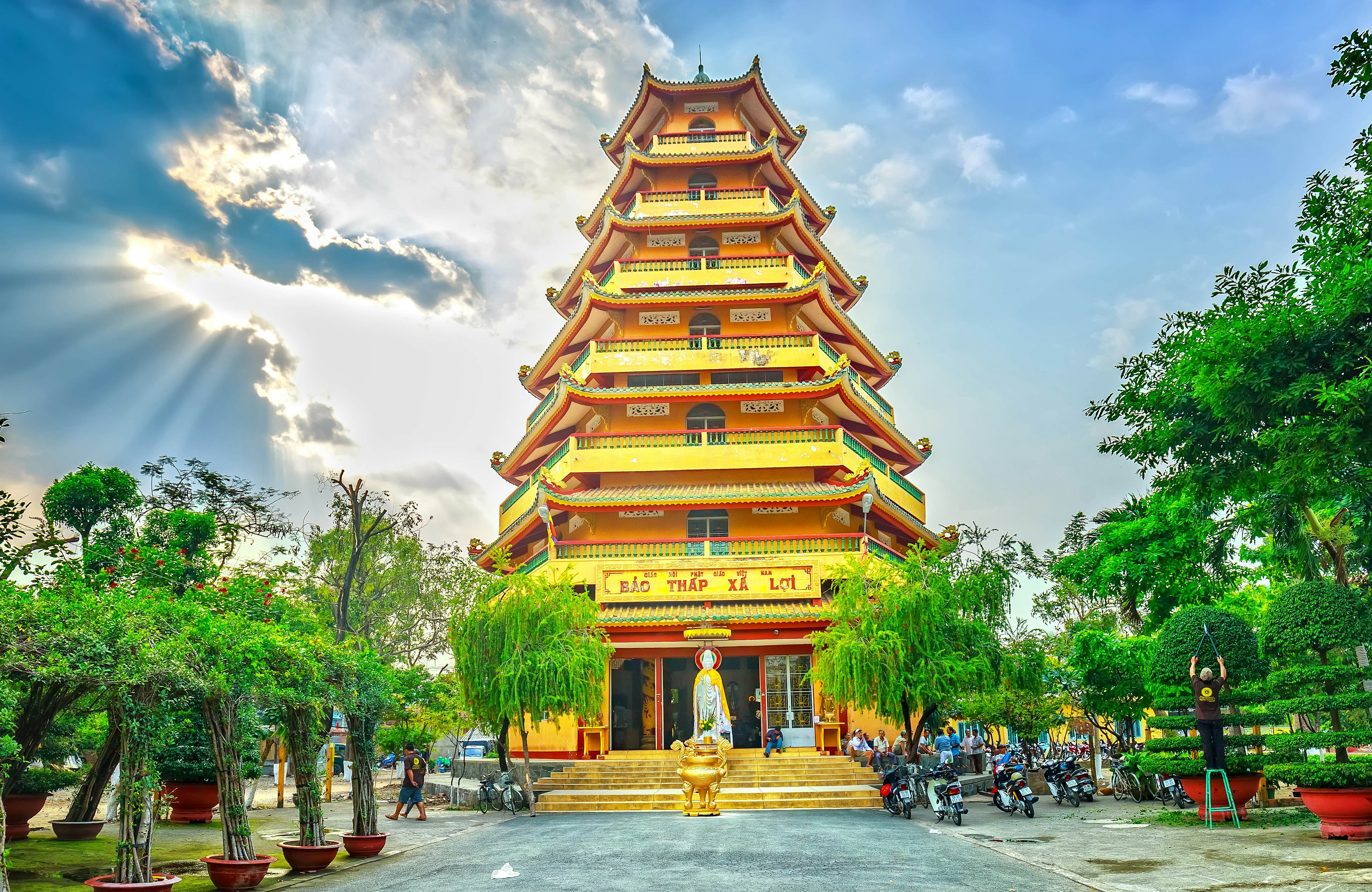 Jade Pagoda Saigon history learn about this famous Vietnam temple