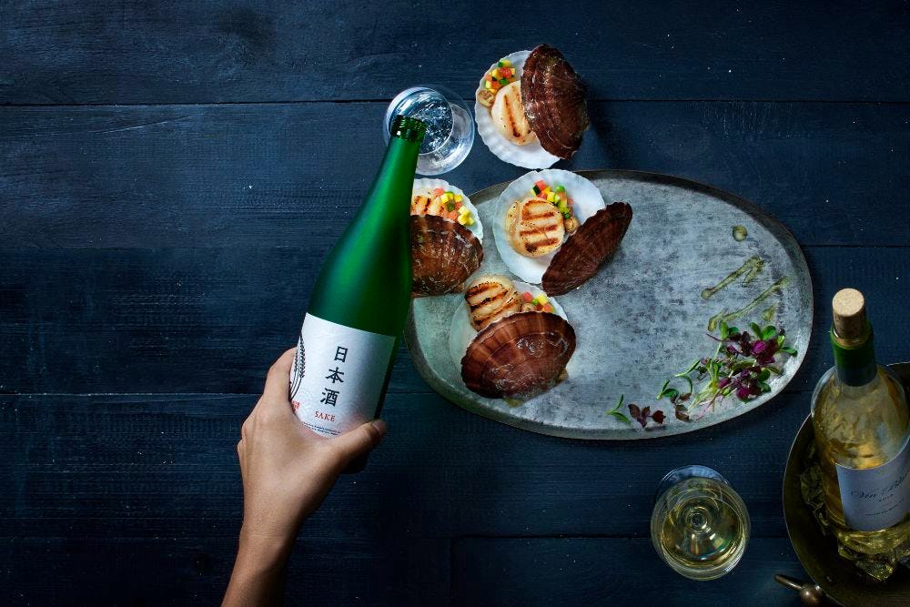 How to Pair Salmon Sake with Wine Simple Expert Tips for Matches