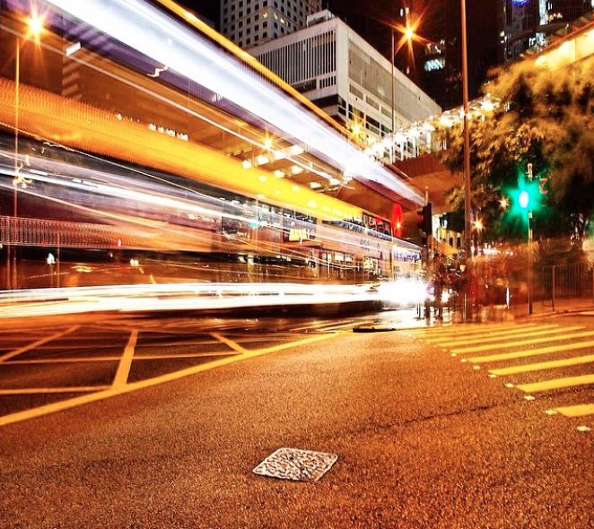 How to take light trails photos? Top 3 settings your camera needs right now