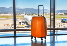 Best flight search engines for booking flights with layovers