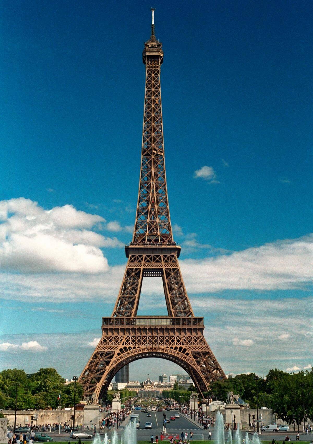 Free Paris France attractions? Your guide to awesome visits at zero cost!