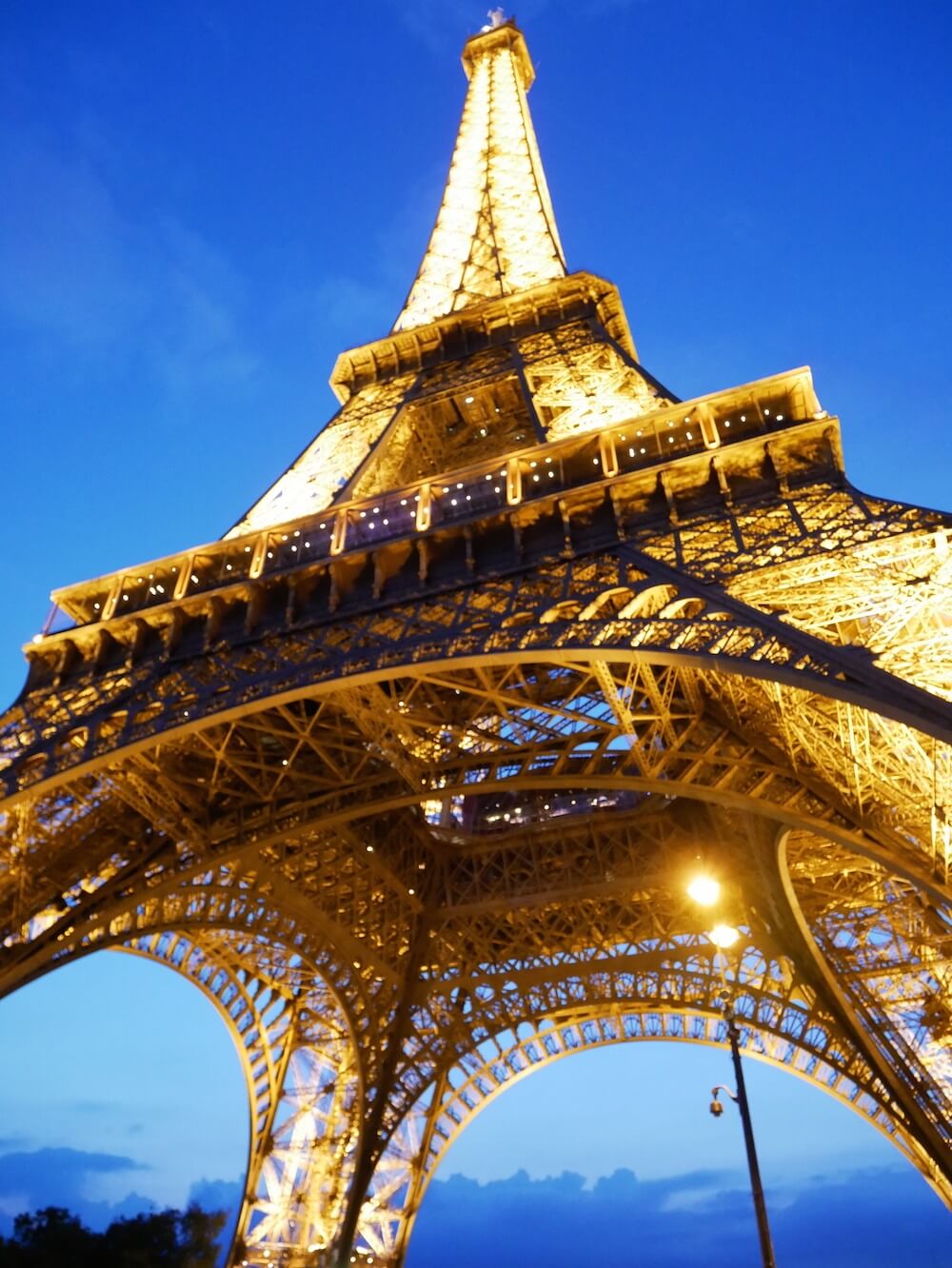 Free Paris France attractions? Your guide to awesome visits at zero cost!