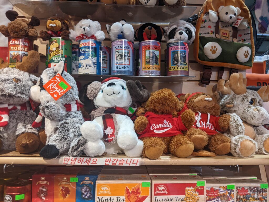 What is Canada most popular things giving side? How to choose the best gifts.
