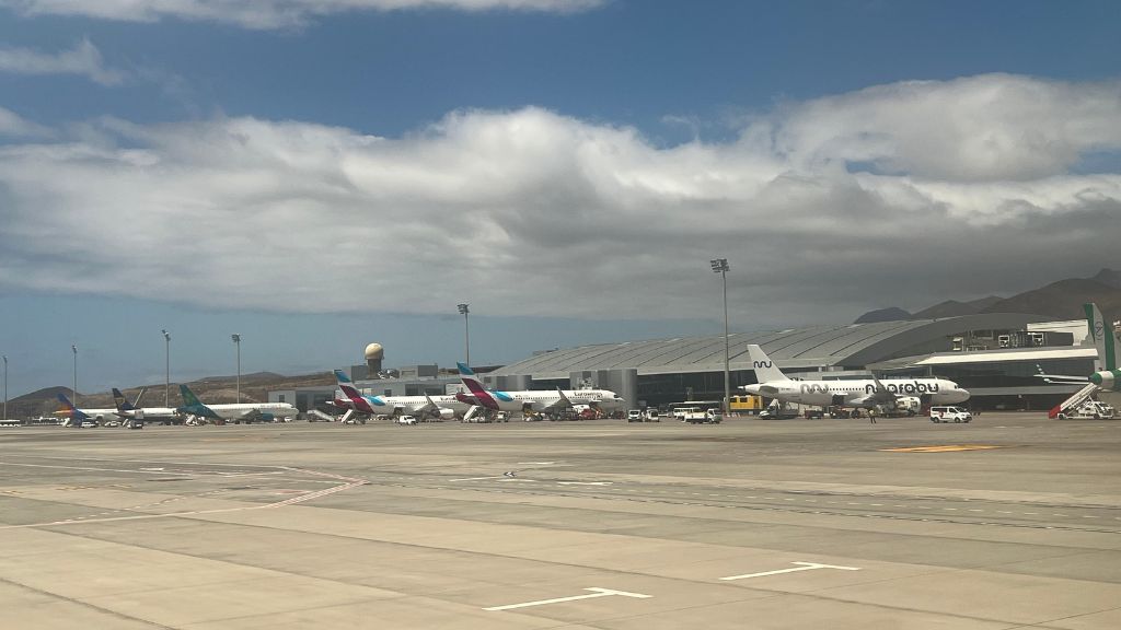 How to Find Canary Islands Airport Code? Essential Info for Booking!