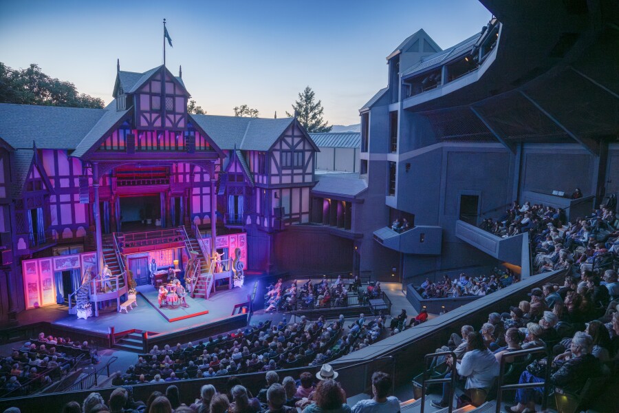 Top International Theater Festivals Plan Your Trip With Simple Tips