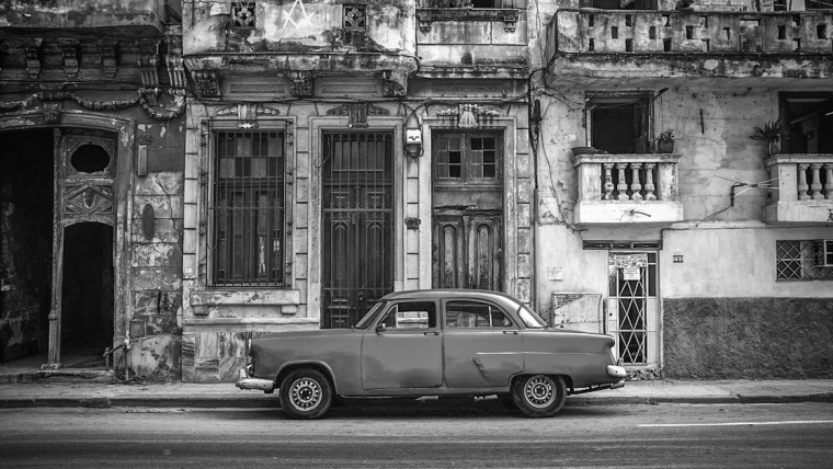 Why Popular Black and White Photos Look Cool Top Reasons Listed