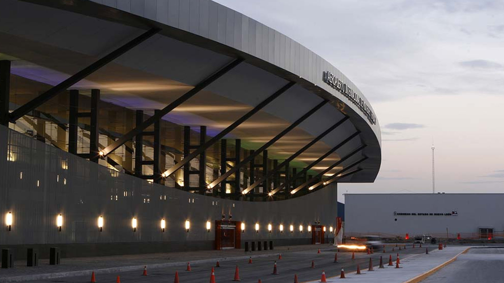 Monterrey Nuevo Leon Mexico Airport Terminals Quick Guide Travelers