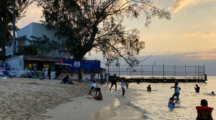 Dead End Beach: Is It Safe? What Visitors Really Experience!
