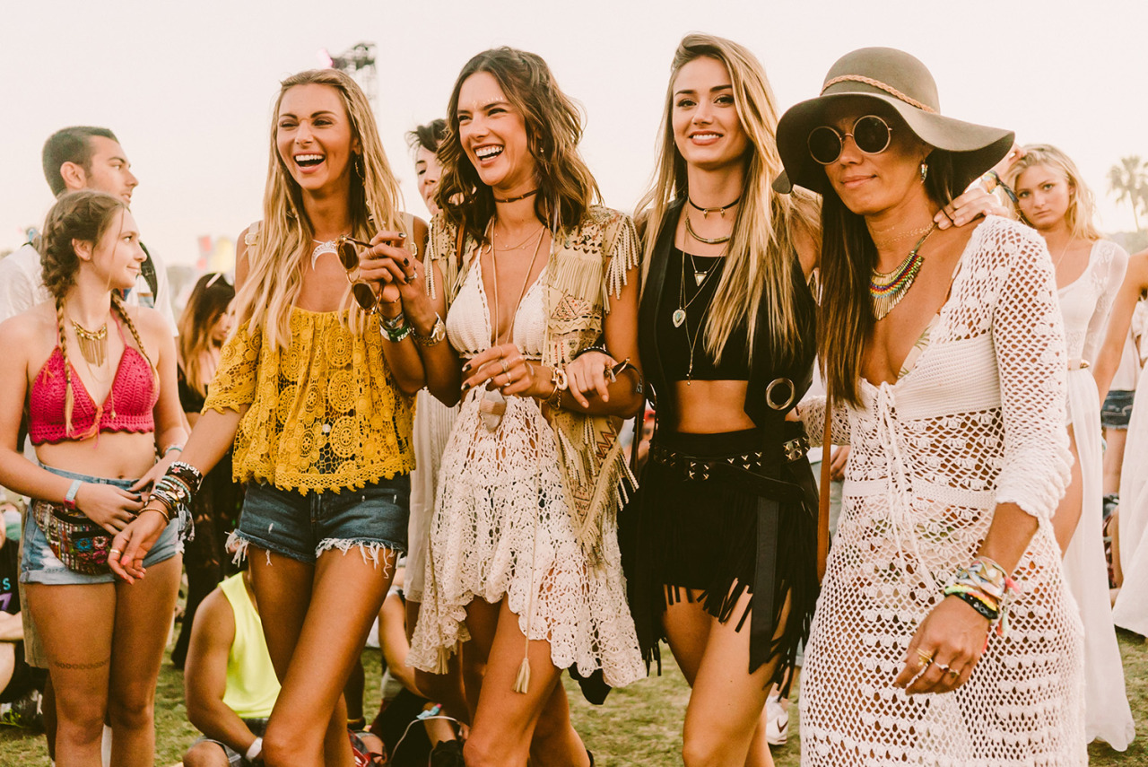 How a Beginner Can Enjoy Big Fashion Festivals Key Things You Need to Know