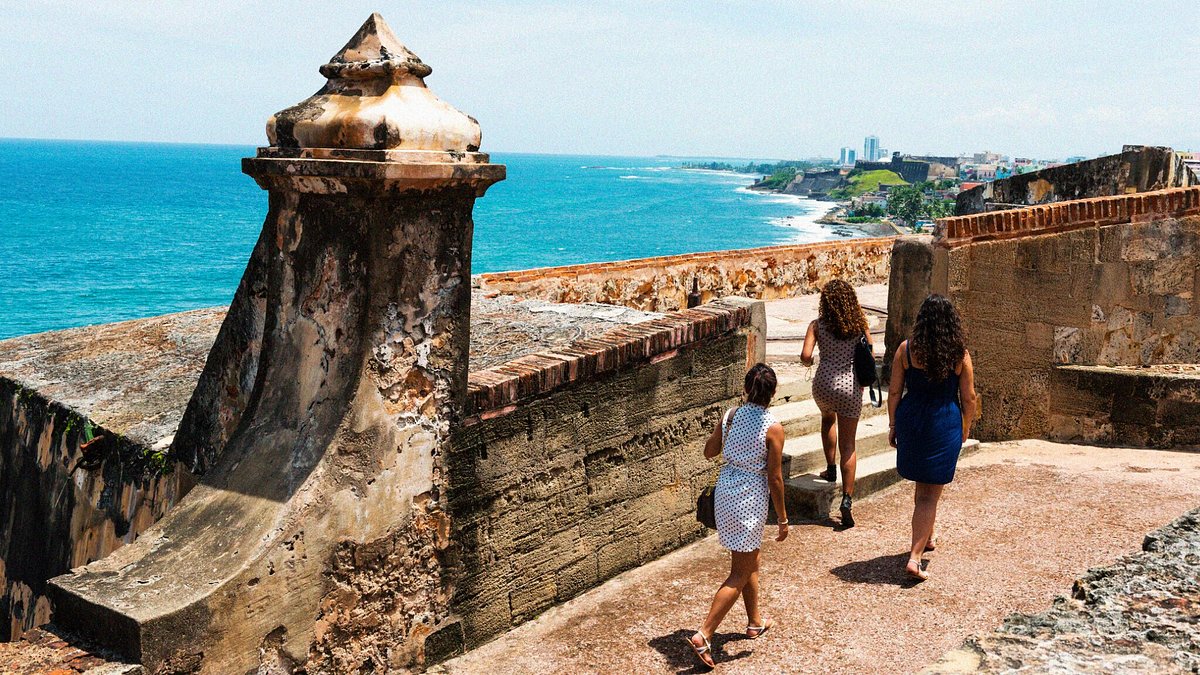 Best spots for holidays in april in puerto rico? Must visit places listed!