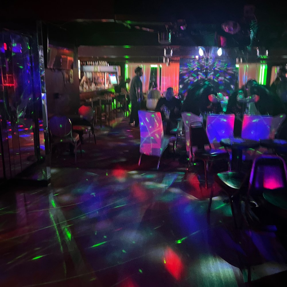 How to Choose Dance Clubs in Venice Beach CA Avoid Crowded or Bad Spots!