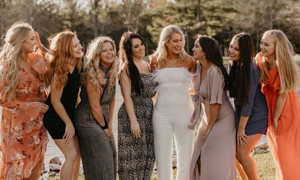 Best Outfits for Wedding Guest Pictures What to Wear Tips